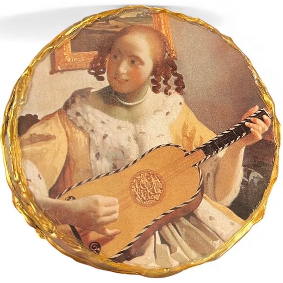 Unique handmade 4 Piece Coaster Set Depicting Women from the 1600s - Picture 2 of 6